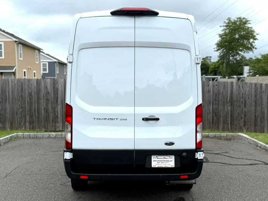 2023 Ford Transit Cargo Van