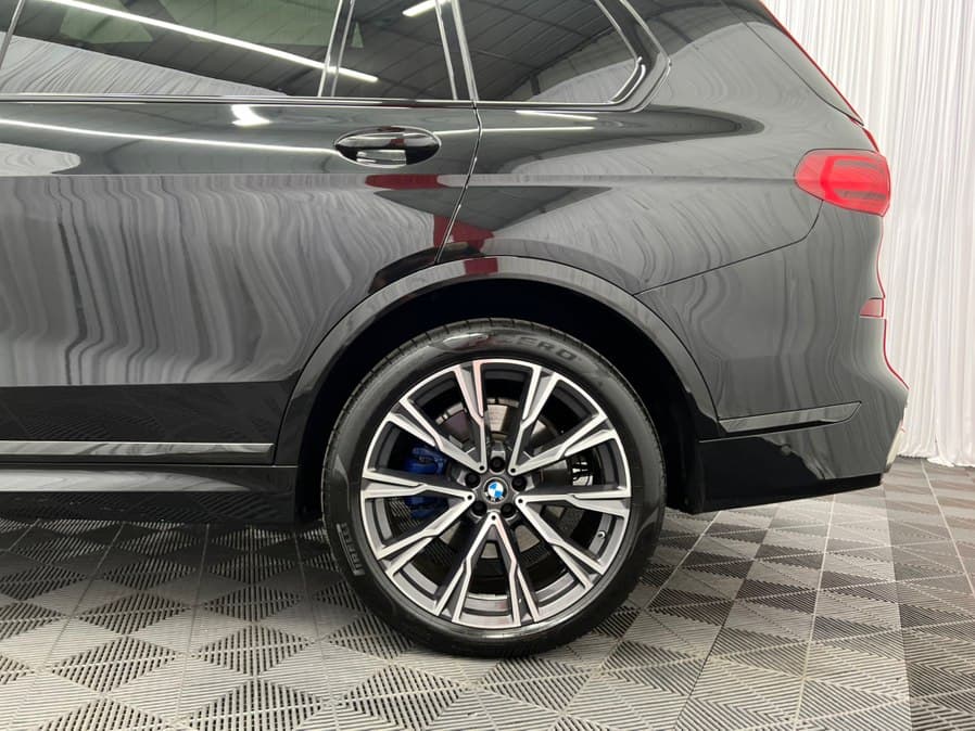 2019 BMW X7