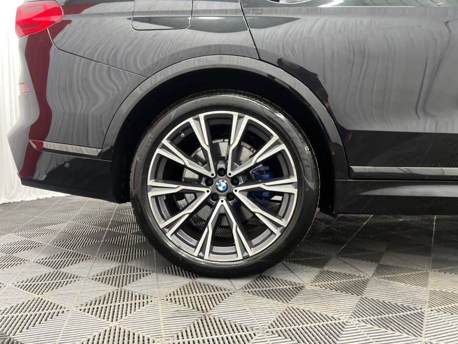 2019 BMW X7