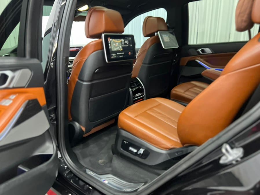2019 BMW X7