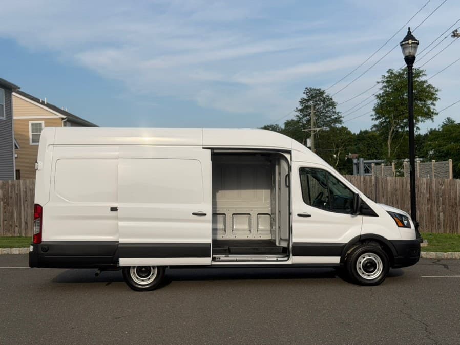 2025 Ford Transit Cargo Van