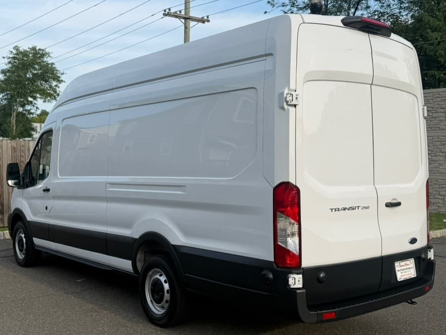 2025 Ford Transit Cargo Van