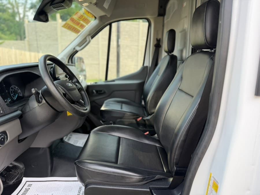 2025 Ford Transit Cargo Van