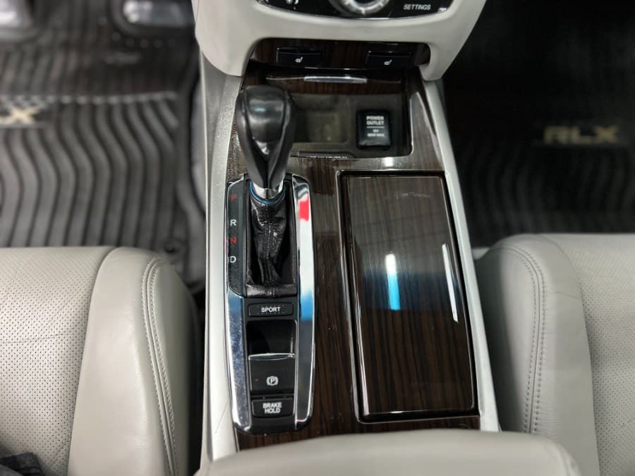 2015 Acura RLX