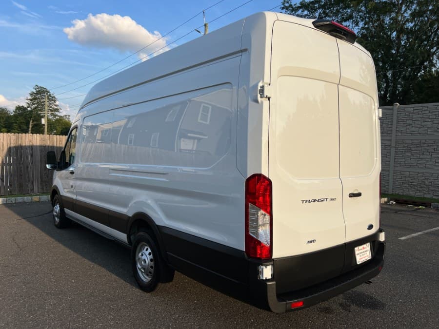 2023 Ford Transit Cargo Van