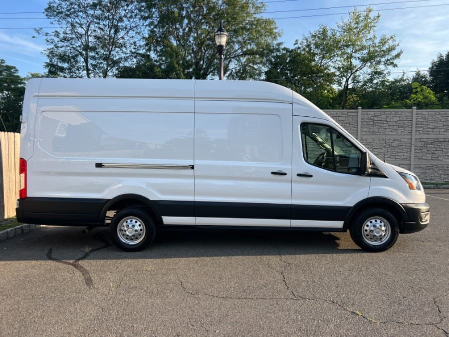 2023 Ford Transit Cargo Van
