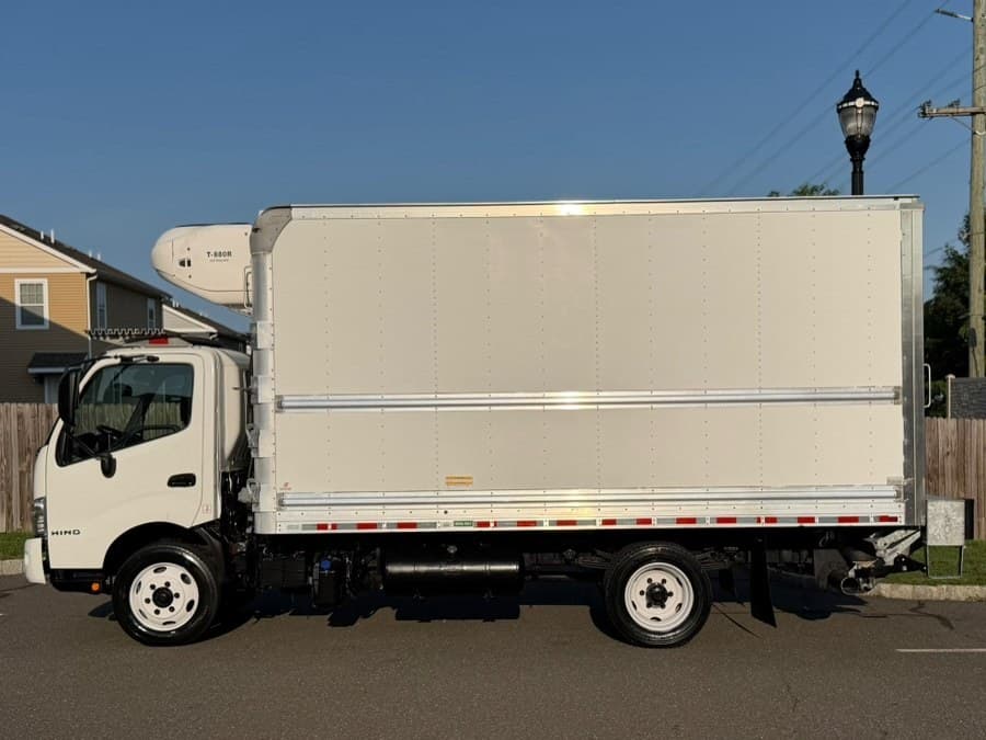 2020 Hino 195