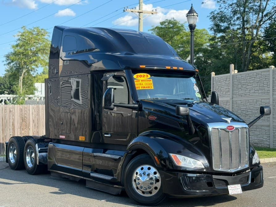 Used 2023 Peterbilt 579 for sale in Paterson NJ — Speedway Motors