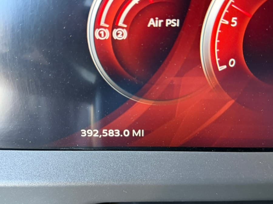 2023 Peterbilt 579