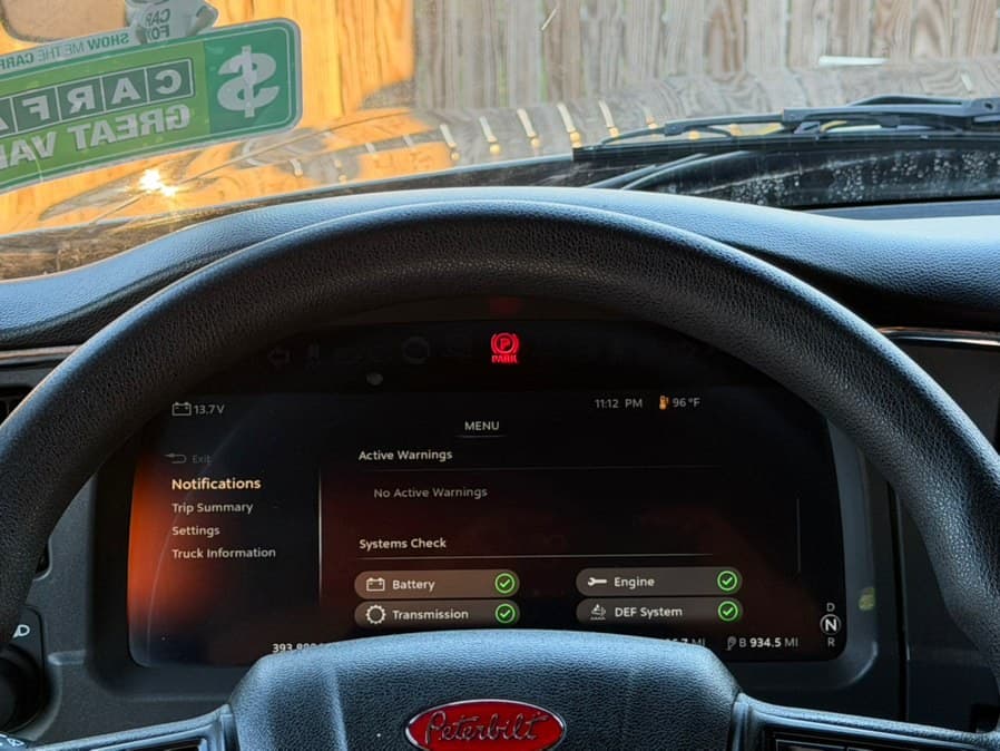 2023 Peterbilt 579