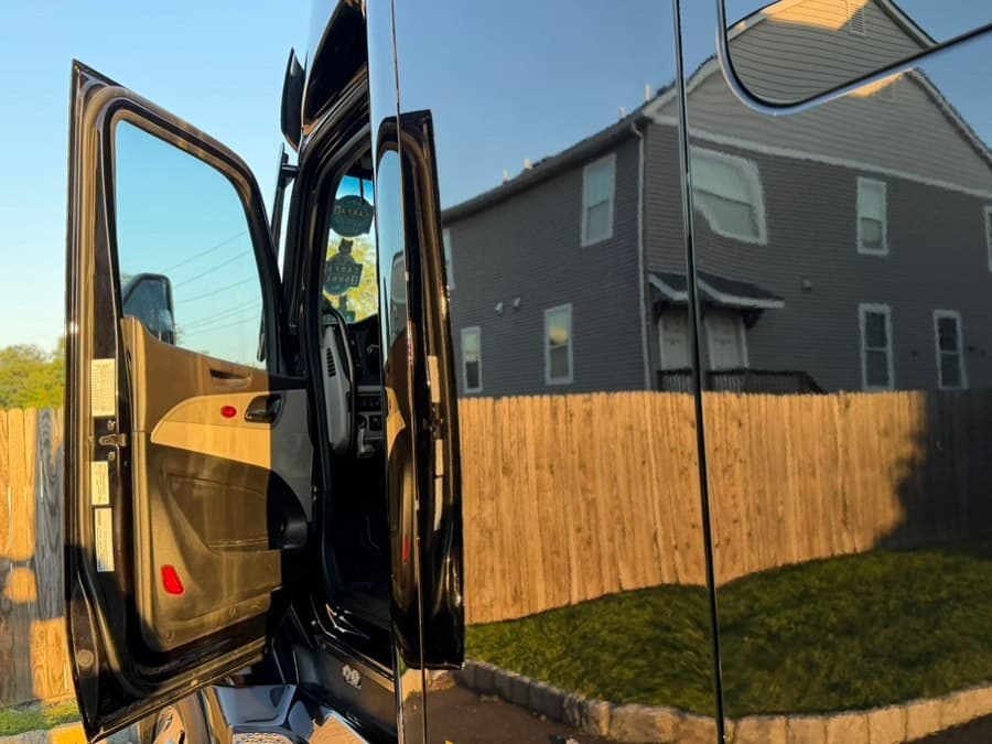 2023 Peterbilt 579