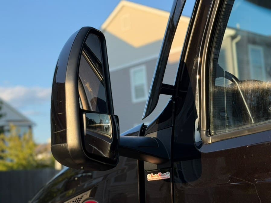2023 Peterbilt 579