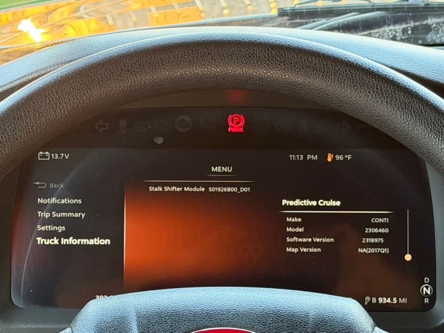 2023 Peterbilt 579
