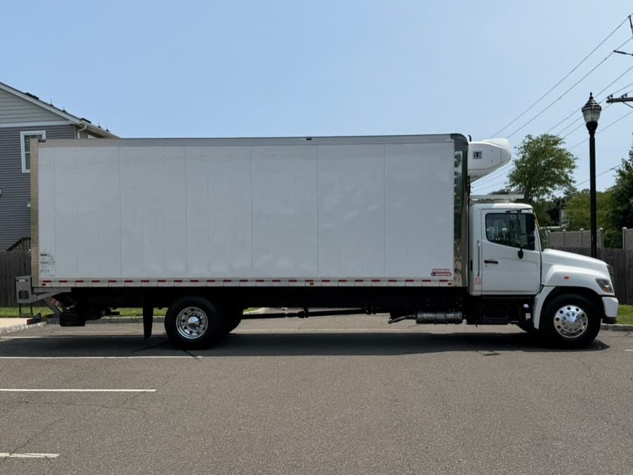 2023 HINO L6