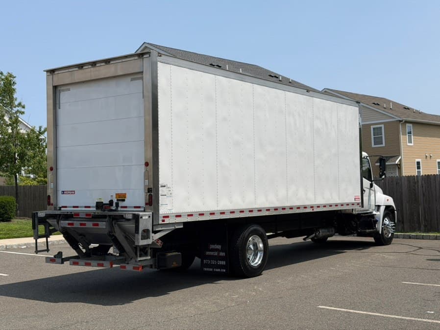 2023 HINO L6