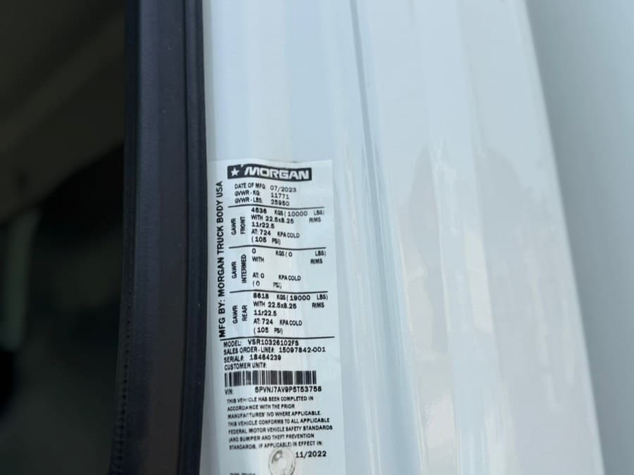 2023 HINO L6