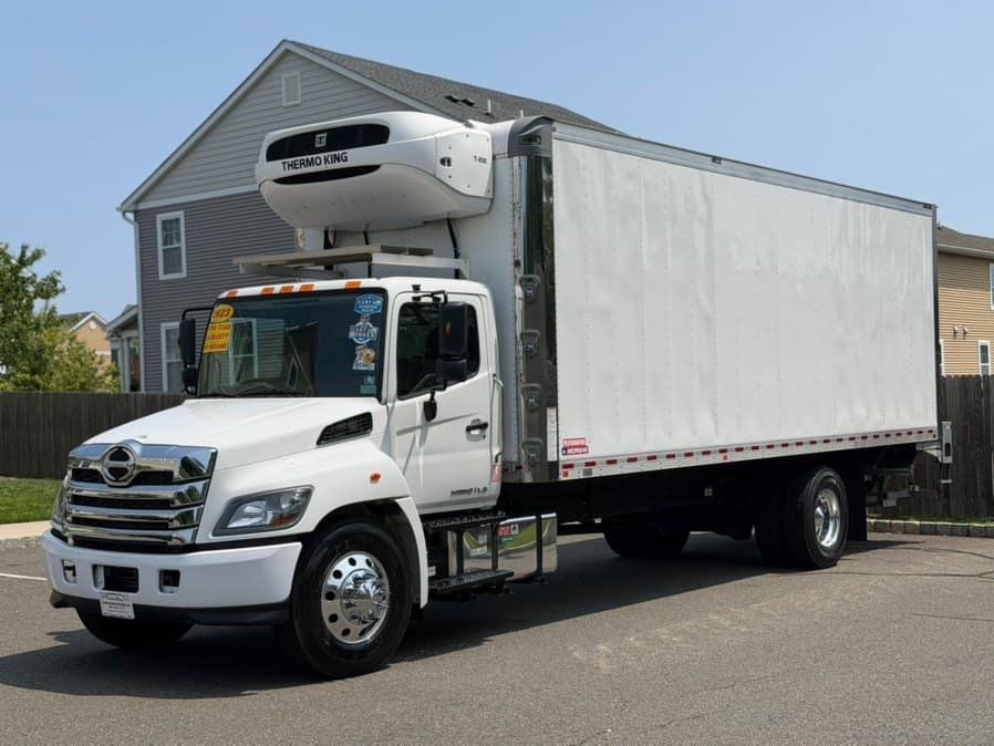 2023 HINO L6