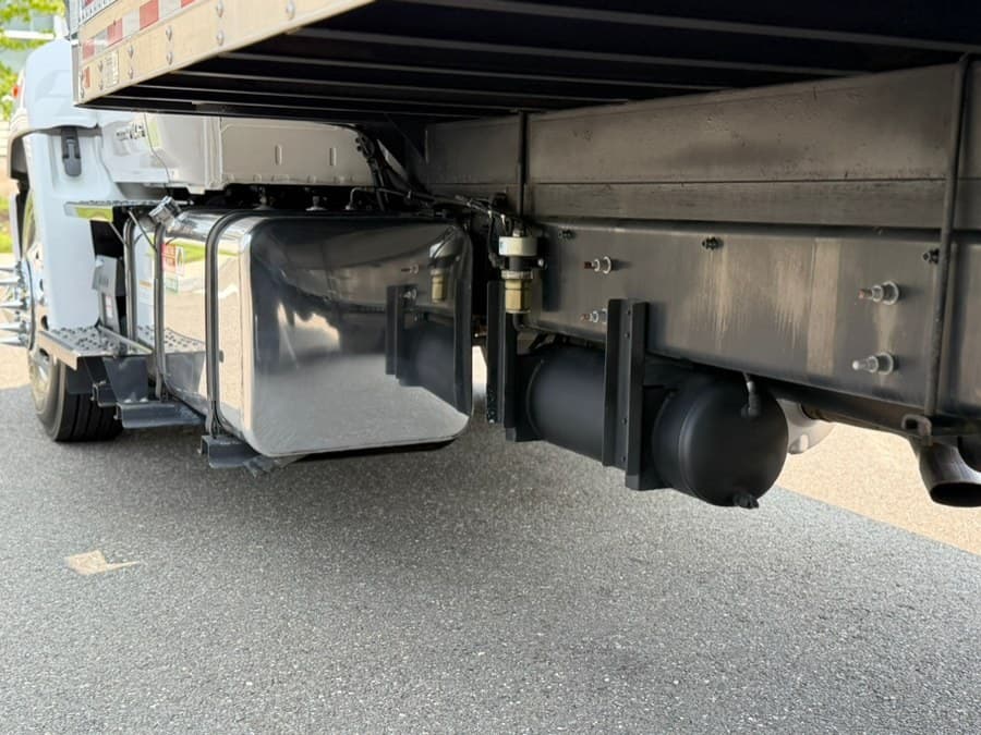 2023 HINO L6