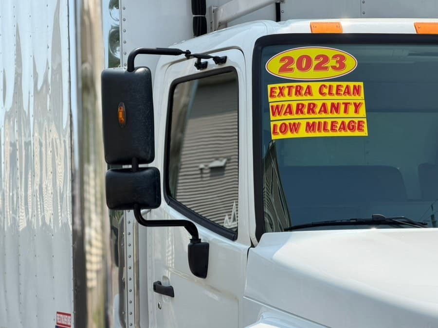 2023 HINO L6