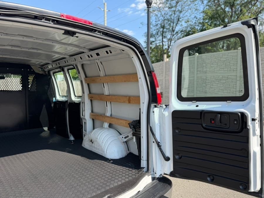 2025 GMC Savana Cargo Van