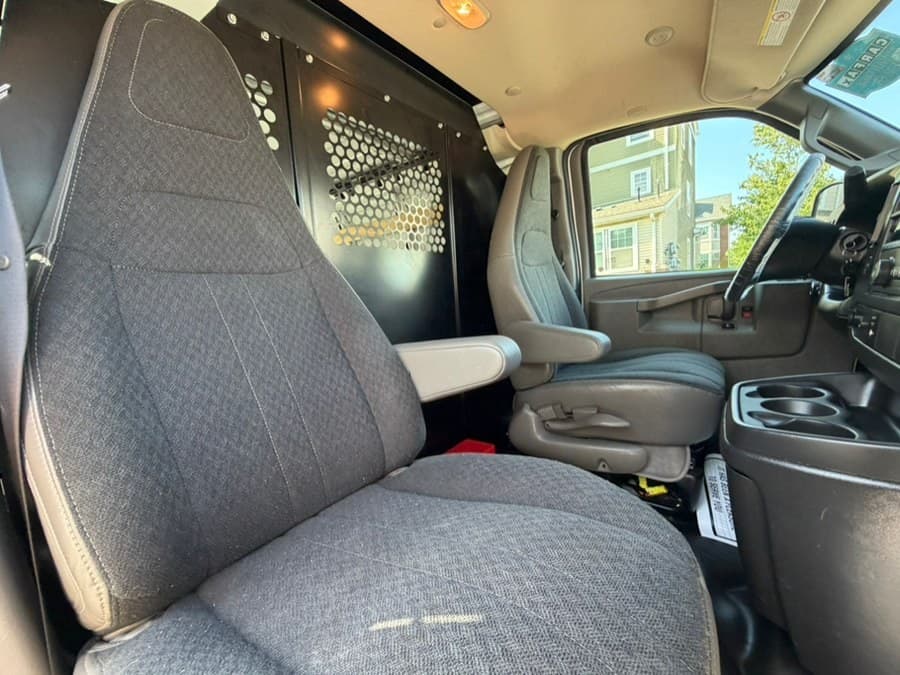 2025 GMC Savana Cargo Van