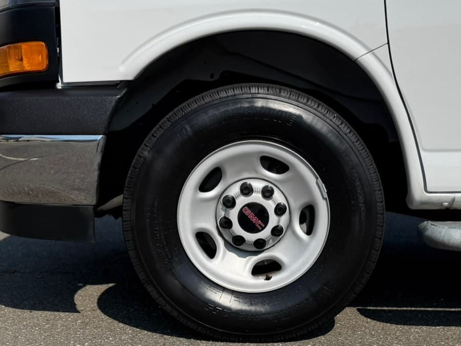 2025 GMC Savana Cargo Van