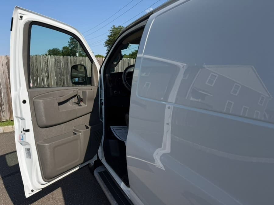 2025 GMC Savana Cargo Van