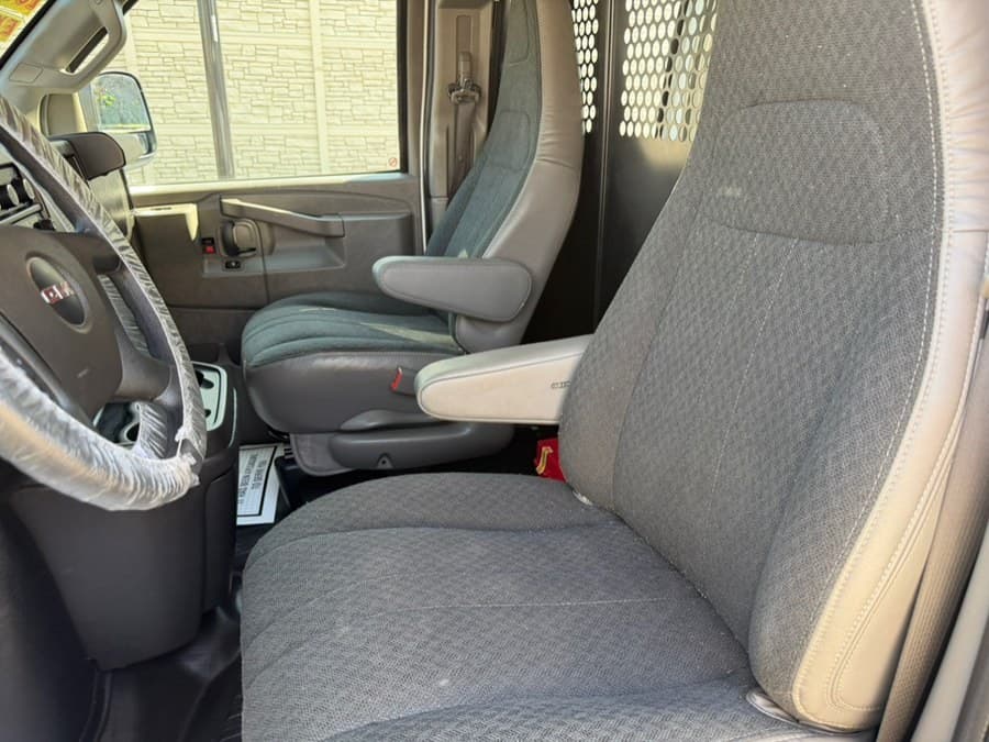 2025 GMC Savana Cargo Van