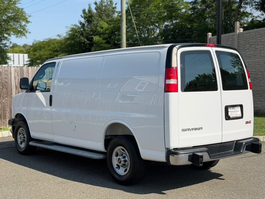 2025 GMC Savana Cargo Van