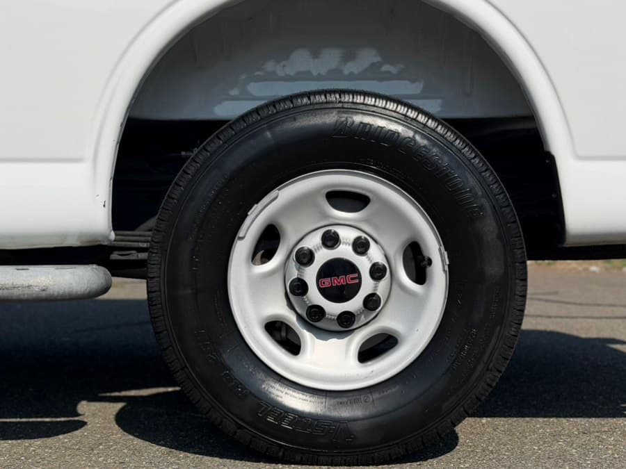 2025 GMC Savana Cargo Van