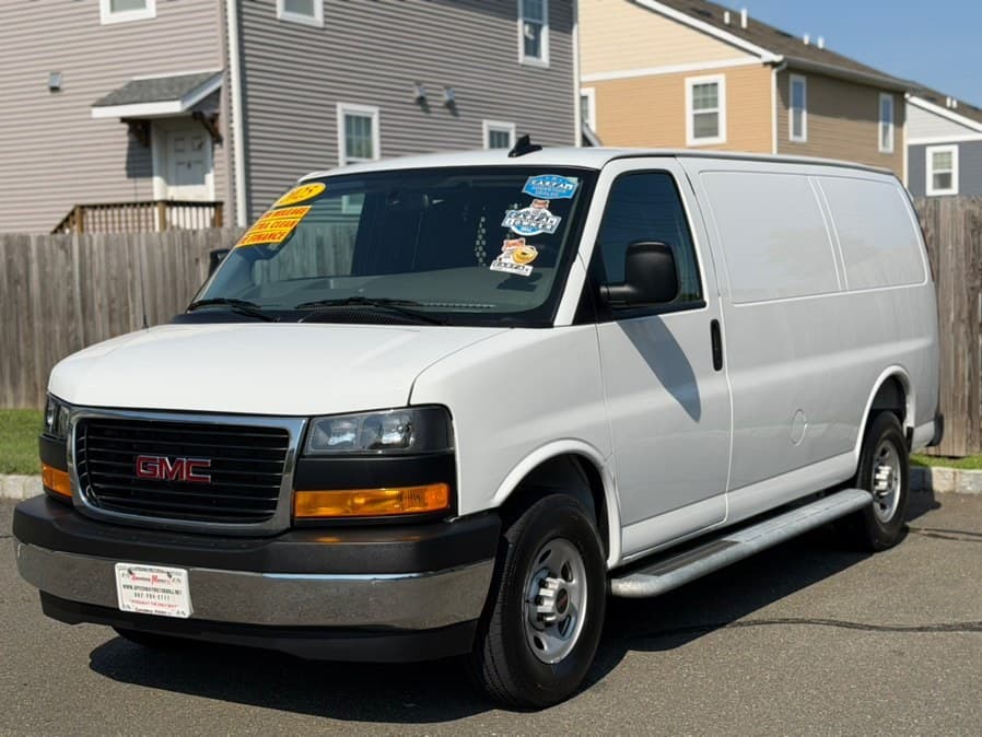2025 GMC Savana Cargo Van