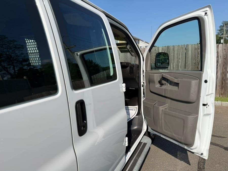 2025 GMC Savana Cargo Van