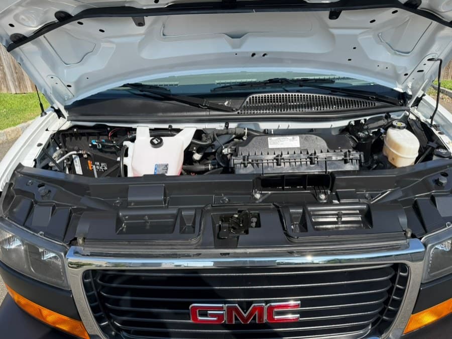 2025 GMC Savana Cargo Van
