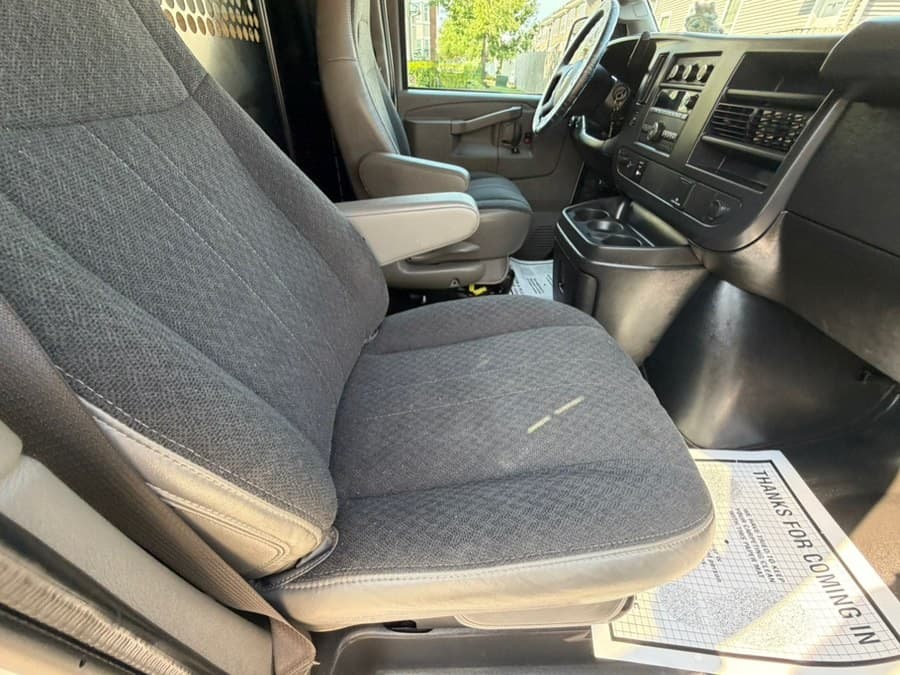 2025 GMC Savana Cargo Van