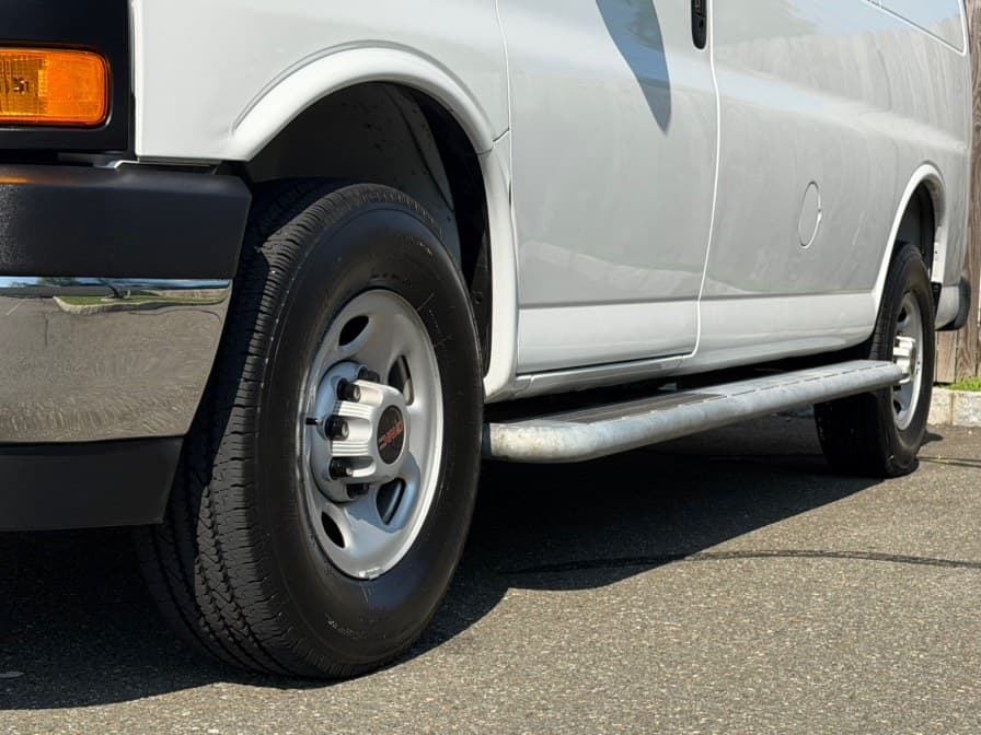 2025 GMC Savana Cargo Van