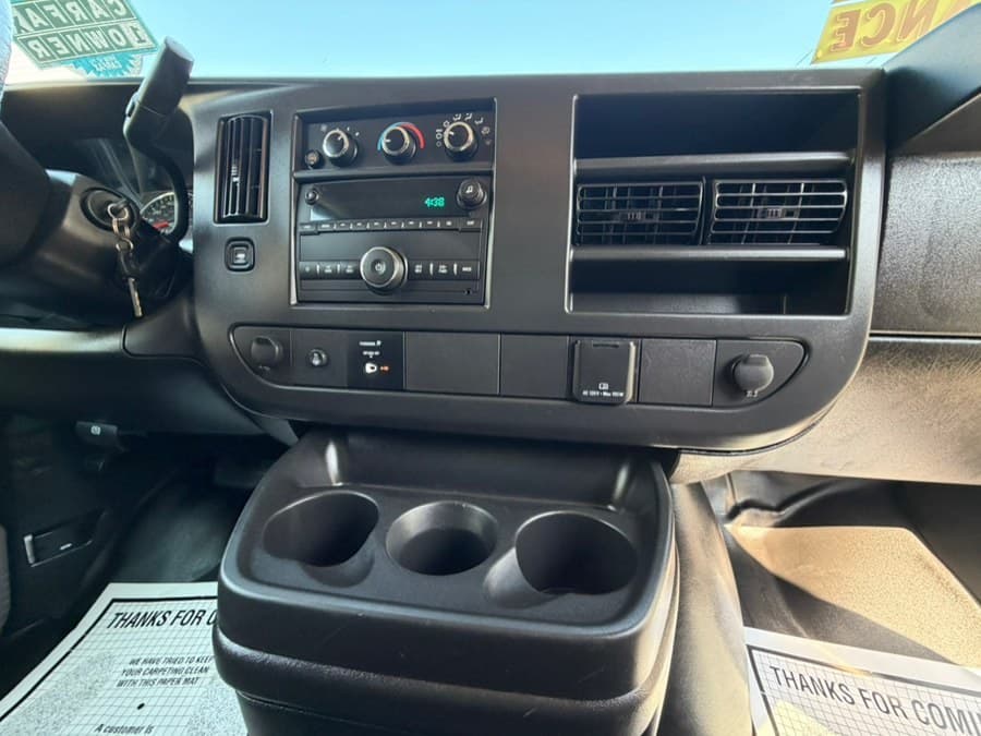 2025 GMC Savana Cargo Van