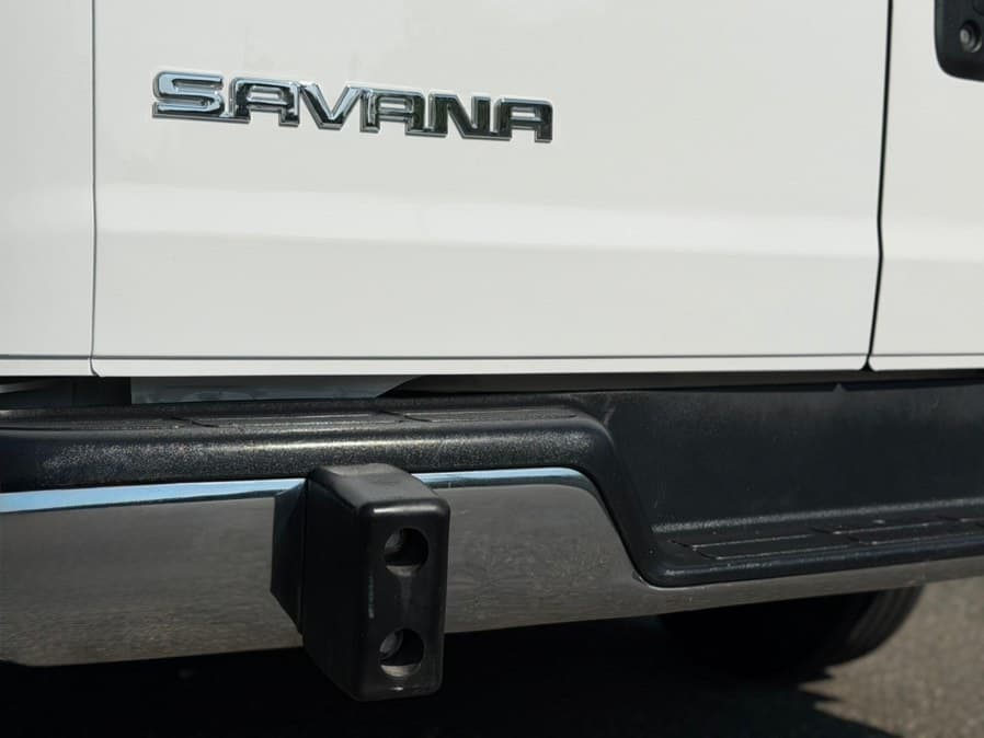 2025 GMC Savana Cargo Van