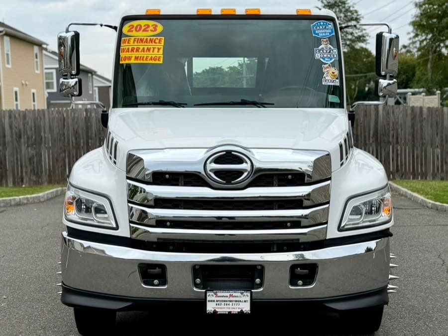 2023 HINO L6
