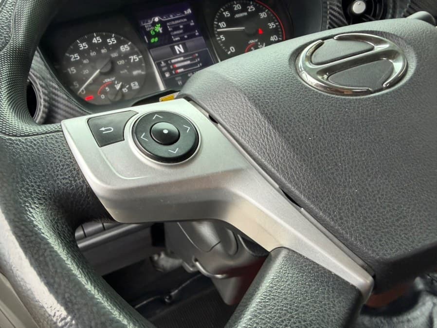 2023 HINO L6