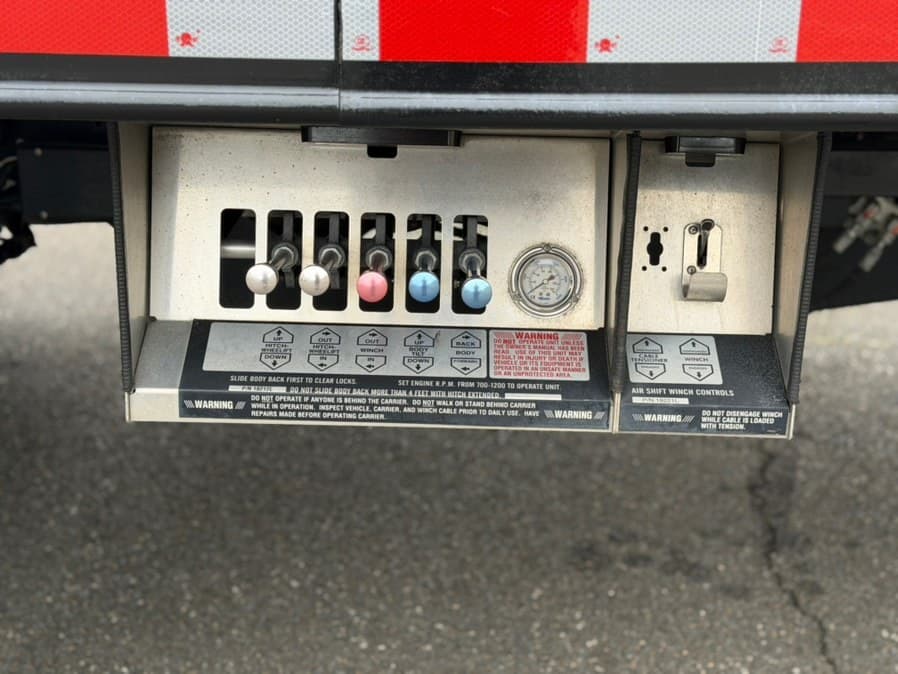 2023 HINO L6