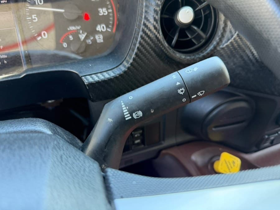 2022 HINO L6