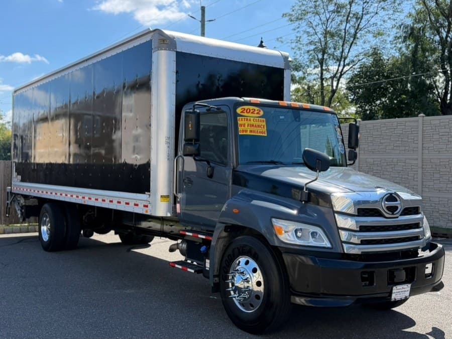 2022 HINO L6