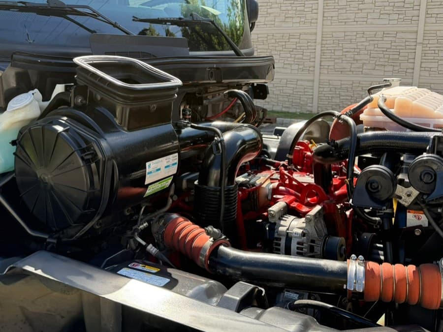 2022 HINO L6