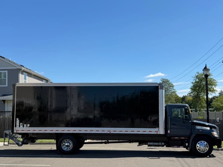 2022 HINO L6