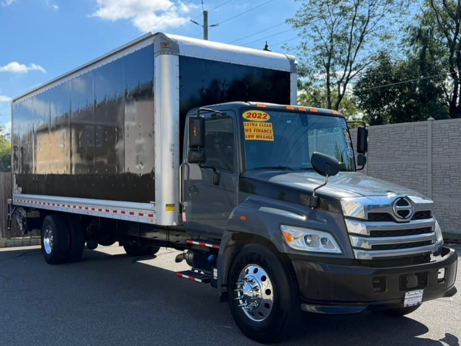 2022 HINO L6