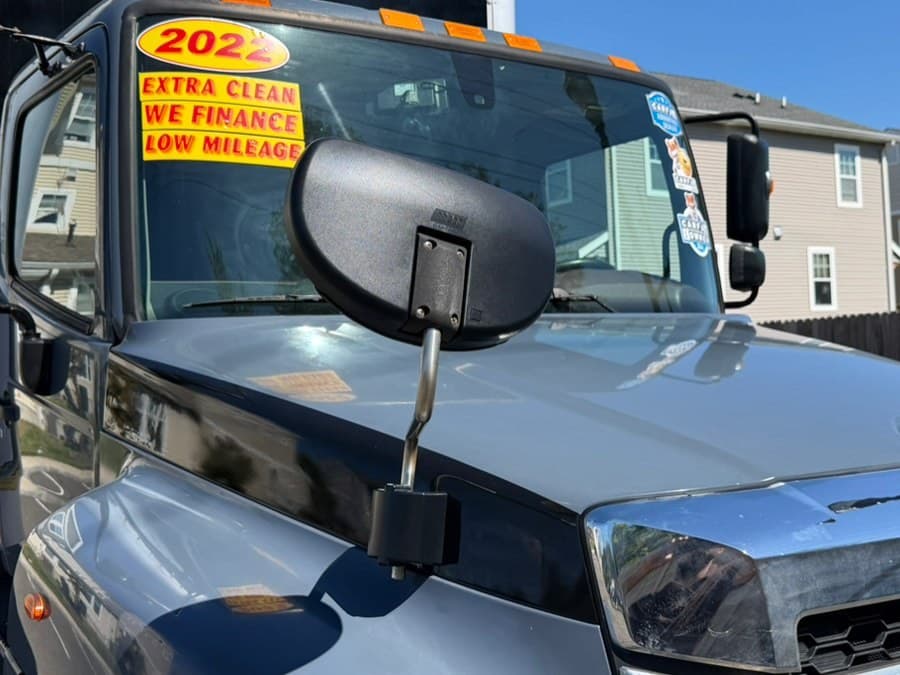 2022 HINO L6
