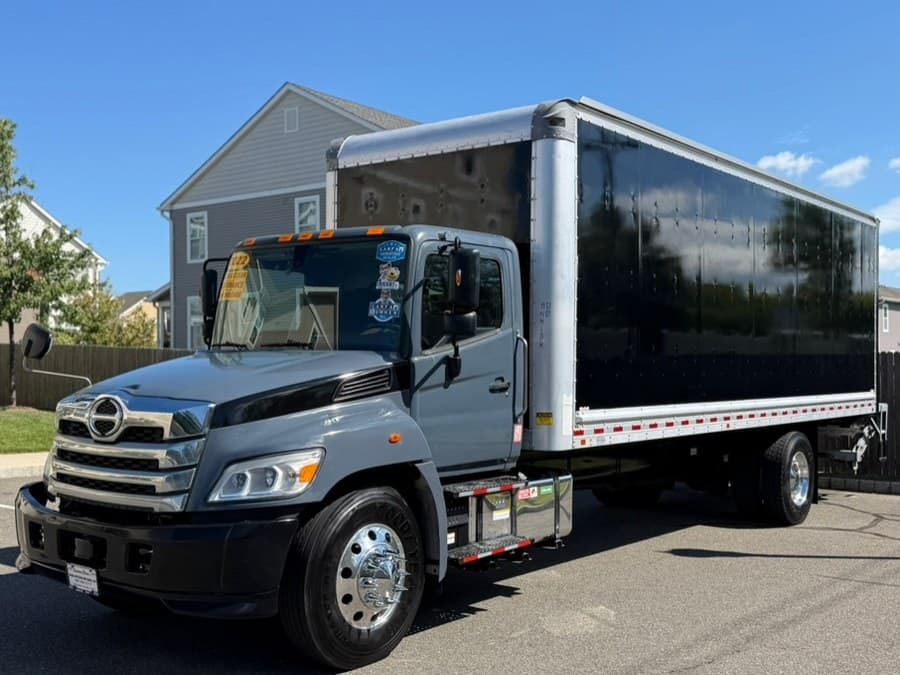 2022 HINO L6