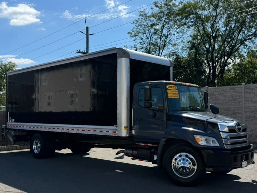 2022 HINO L6