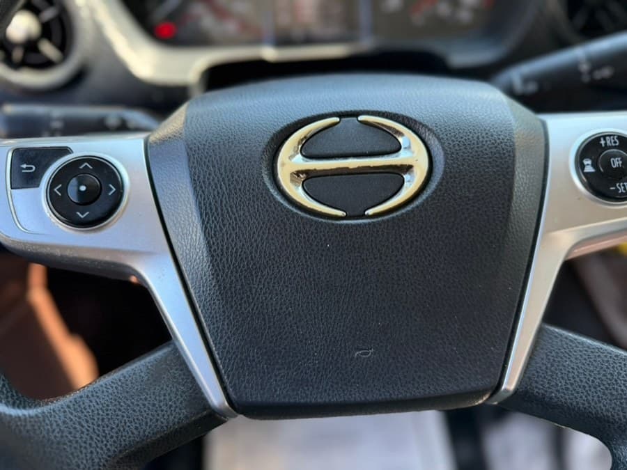 2022 HINO L6