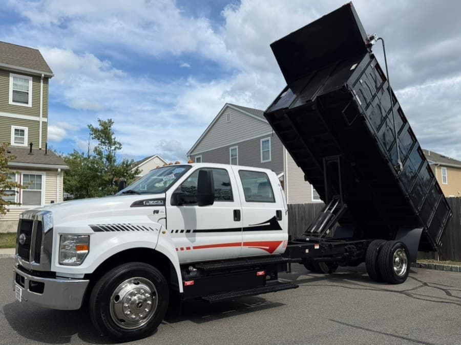 2017 Ford Super Duty F-650 Straight Frame Gas